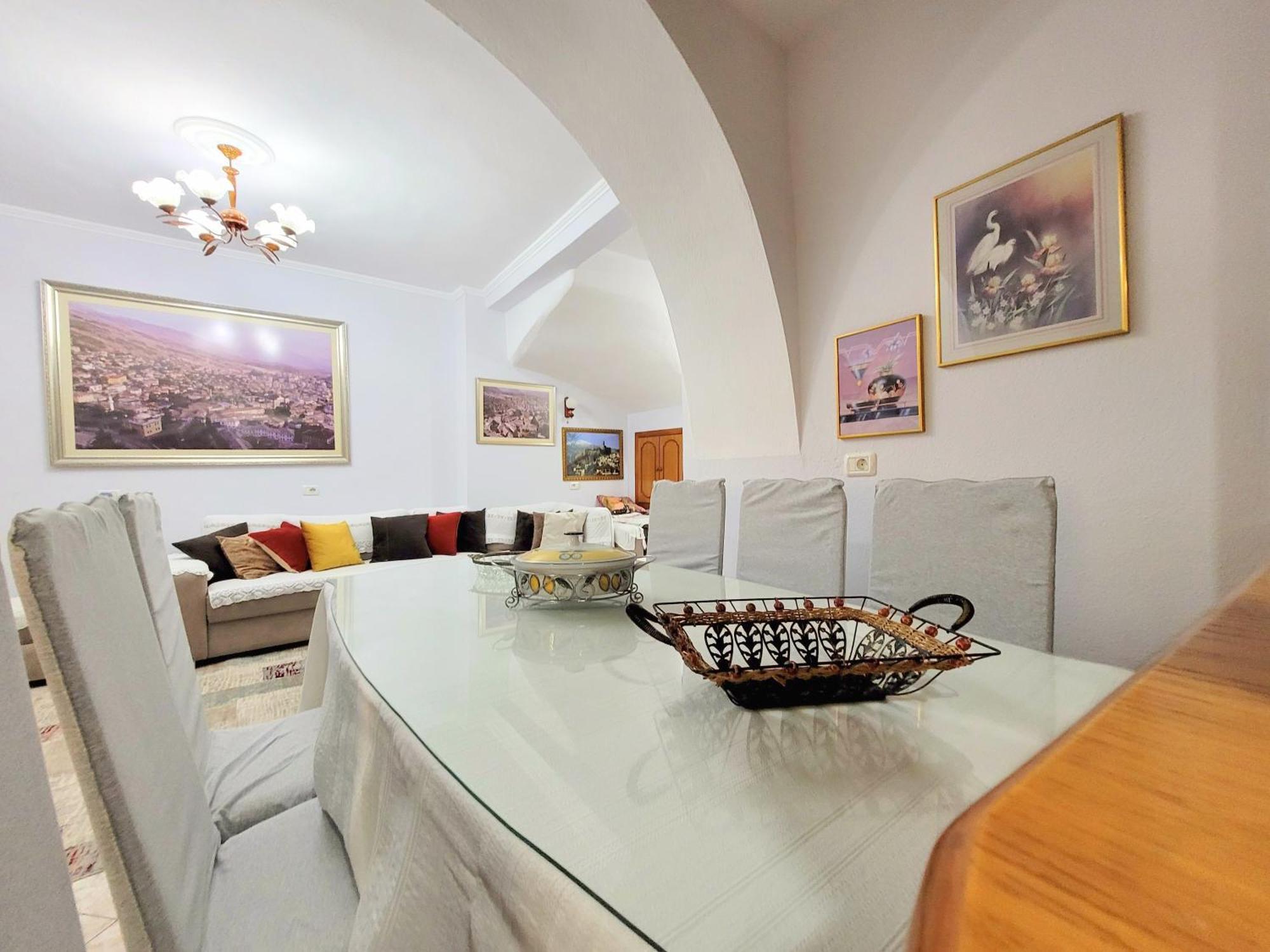 Marbi Guest House Gjirokastër Eksteriør bilde