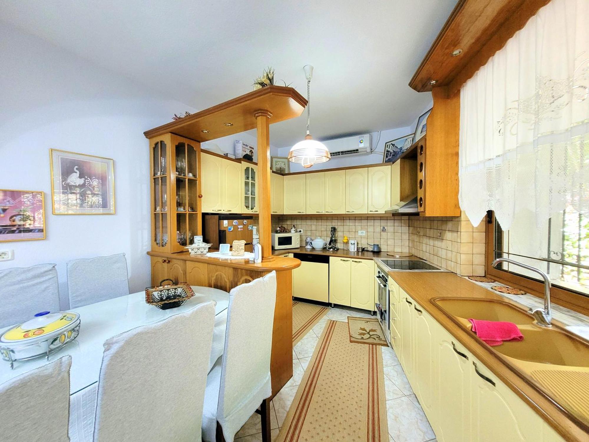 Marbi Guest House Gjirokastër Eksteriør bilde